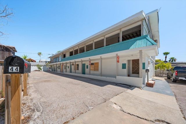 40 77TH AVENUE, Treasure Island, FL 33706