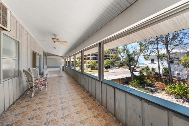40 77TH AVENUE, Treasure Island, FL 33706