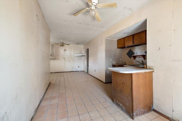 40 77TH AVENUE, Treasure Island, FL 33706