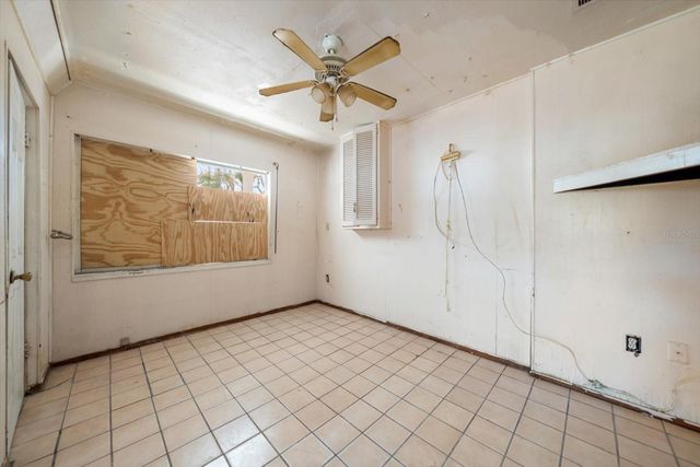 40 77TH AVENUE, Treasure Island, FL 33706