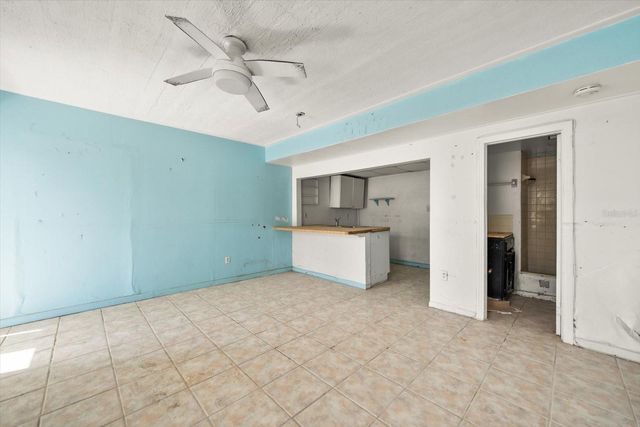 40 77TH AVENUE, Treasure Island, FL 33706