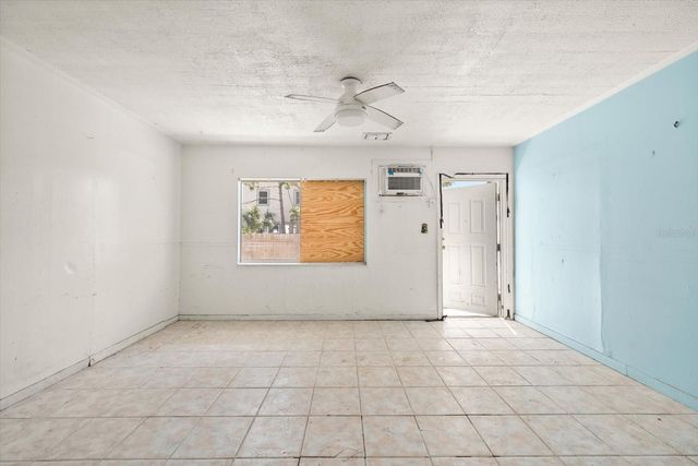 40 77TH AVENUE, Treasure Island, FL 33706
