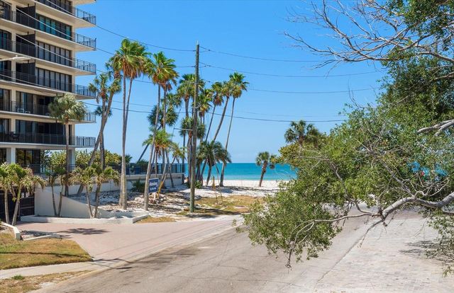 40 77TH AVENUE, Treasure Island, FL 33706