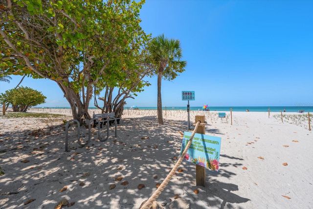 40 77TH AVENUE, Treasure Island, FL 33706