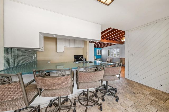 40 77TH AVENUE, Treasure Island, FL 33706