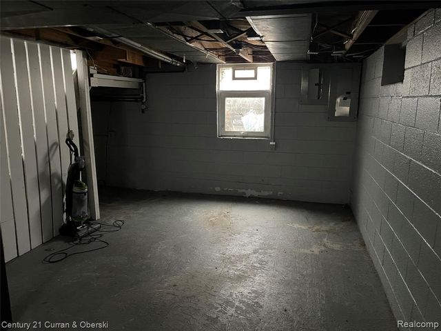 23443 Donaldson Street, Clinton Township, MI 48035