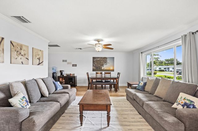 4403 Fuschia Circle N, Palm Beach Gardens, FL 33410