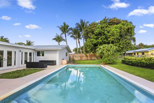 4403 Fuschia Circle N, Palm Beach Gardens, FL 33410