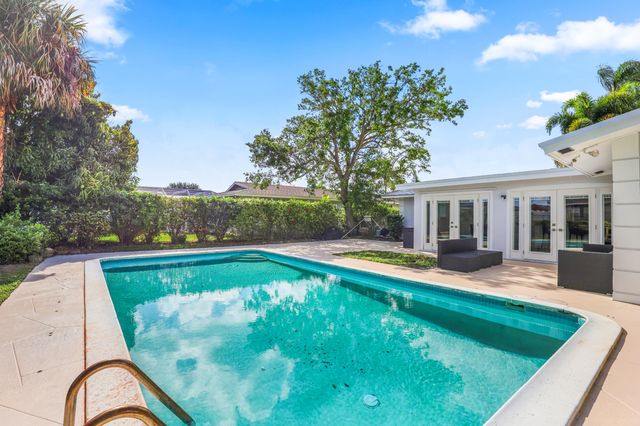 4403 Fuschia Circle N, Palm Beach Gardens, FL 33410