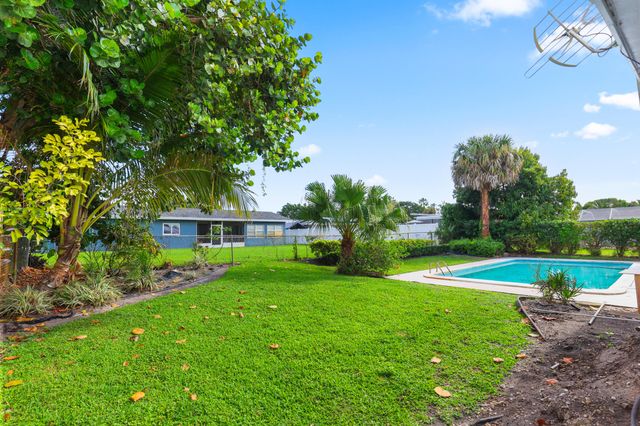 4403 Fuschia Circle N, Palm Beach Gardens, FL 33410
