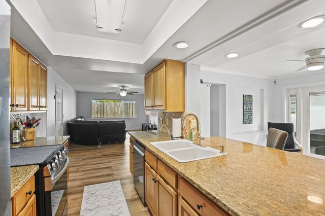 4403 Fuschia Circle N, Palm Beach Gardens, FL 33410