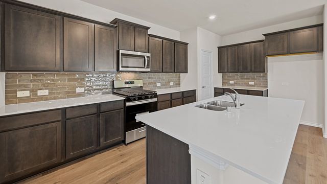 7086 Bison Creek Lane, Garland, TX 75043