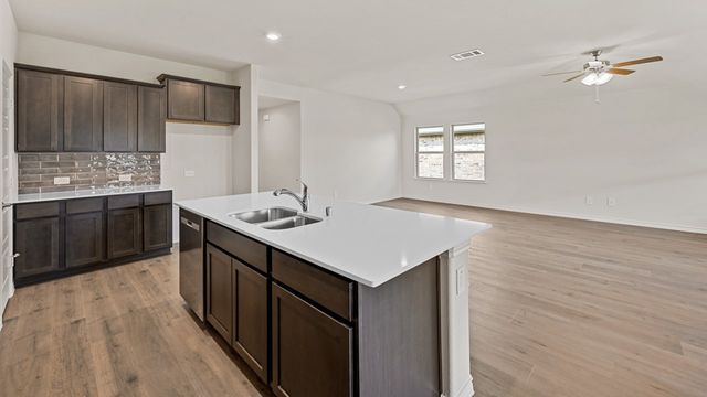 7086 Bison Creek Lane, Garland, TX 75043