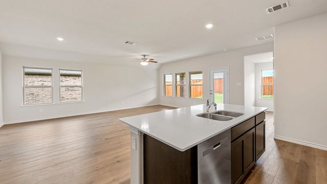 7086 Bison Creek Lane, Garland, TX 75043