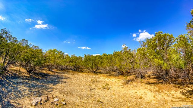 108 HEIGHTS TRAIL, Kerrville, TX 78028