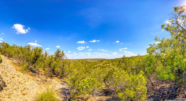 108 HEIGHTS TRAIL, Kerrville, TX 78028