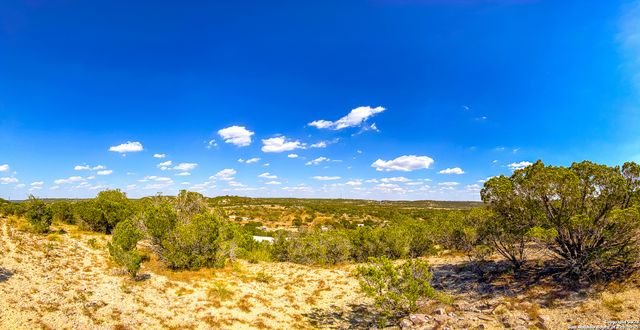 108 HEIGHTS TRAIL, Kerrville, TX 78028