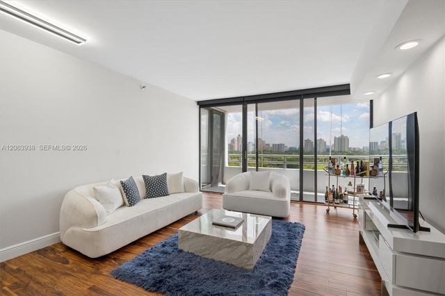 20225 NE 34th Ct 1014, Aventura, FL 33180