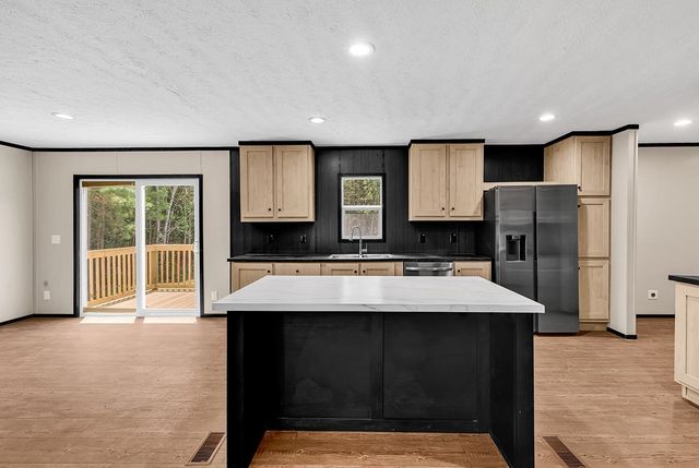 2148 Hughes Gasque Rd., Aynor, SC 29511