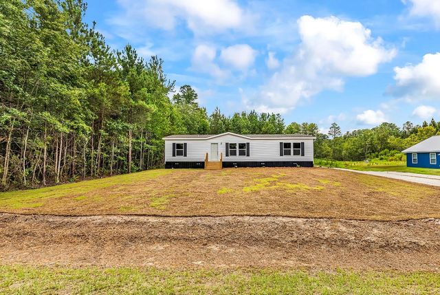 2148 Hughes Gasque Rd., Aynor, SC 29511