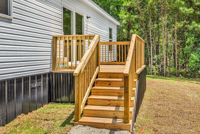 2148 Hughes Gasque Rd., Aynor, SC 29511