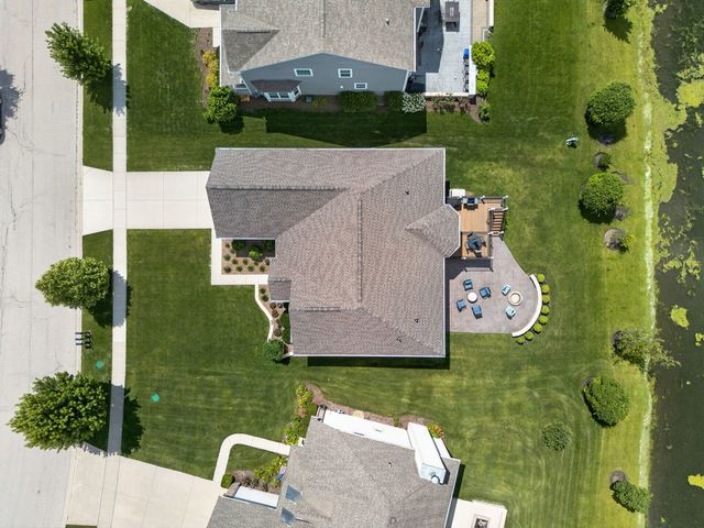 21325 Willow Pass, Shorewood, IL 60404