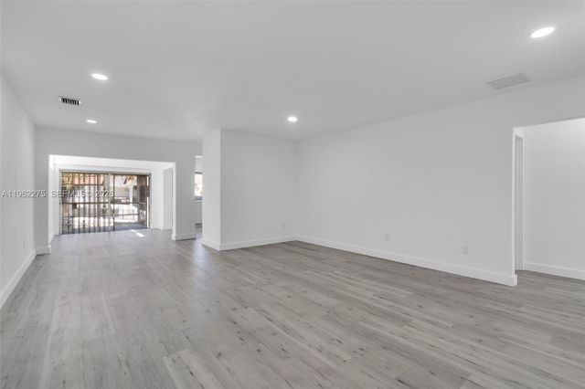 7412 Big Cypress Dr, Miami Lakes, FL 33014