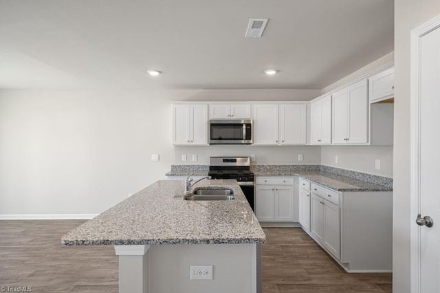 248 Covey Lane, Winston-salem, NC 27107