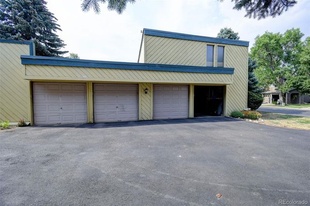 7857 S University Way, Centennial, CO 80122