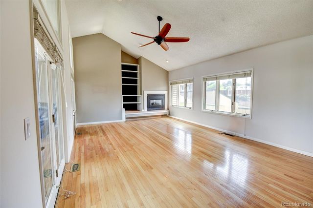 7857 S University Way, Centennial, CO 80122