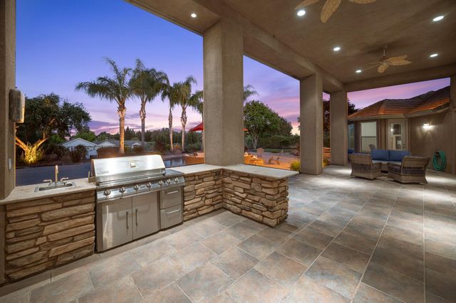 10714 Amerine Ln, Oakdale, CA 95361