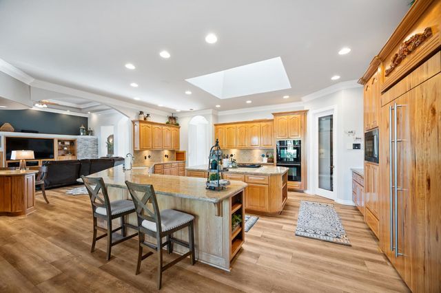 10714 Amerine Ln, Oakdale, CA 95361