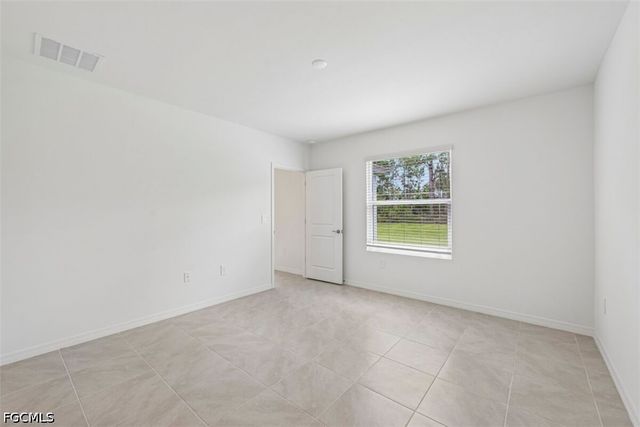235 Lakeside Breeze WAY, Lehigh Acres, FL 33936