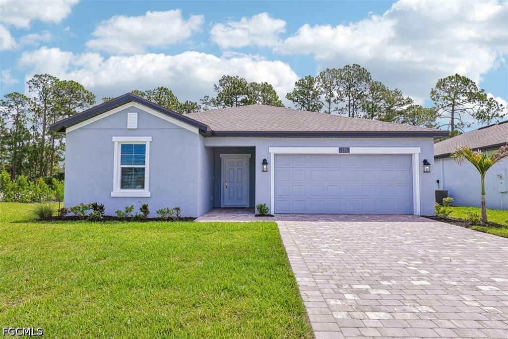 235 Lakeside Breeze WAY, Lehigh Acres, FL 33936