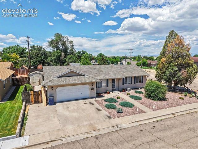 305 Alma Avenue, Pueblo, CO 81004