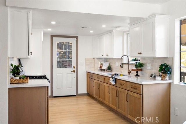 1113 N Grass Valley, Lake Arrowhead, CA 92352