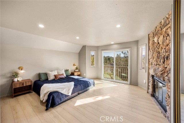 1113 N Grass Valley, Lake Arrowhead, CA 92352