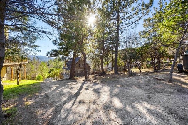 1113 N Grass Valley, Lake Arrowhead, CA 92352