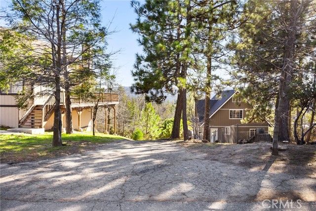 1113 N Grass Valley, Lake Arrowhead, CA 92352