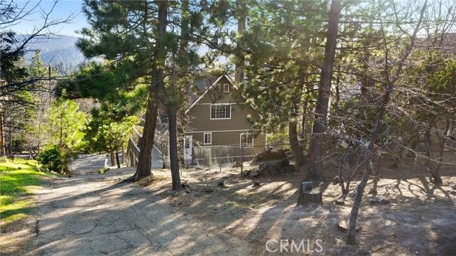 1113 N Grass Valley, Lake Arrowhead, CA 92352