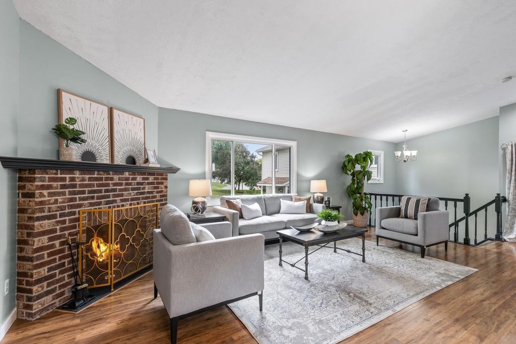 7440 Landau Curve, Bloomington, MN 55438 — exterior