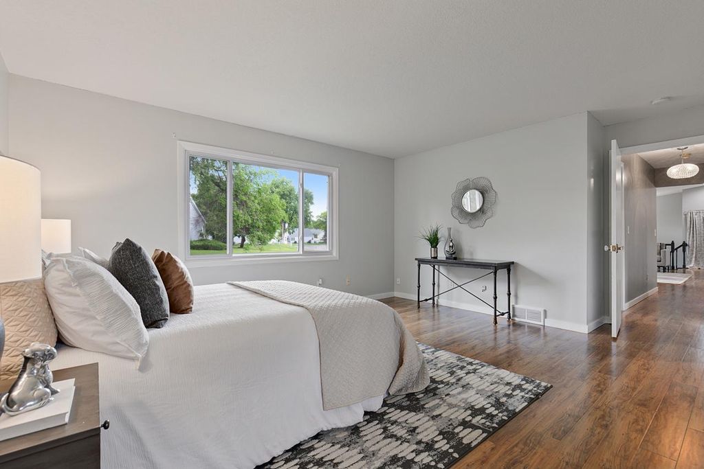 7440 Landau Curve, Bloomington, MN 55438 — photo 3