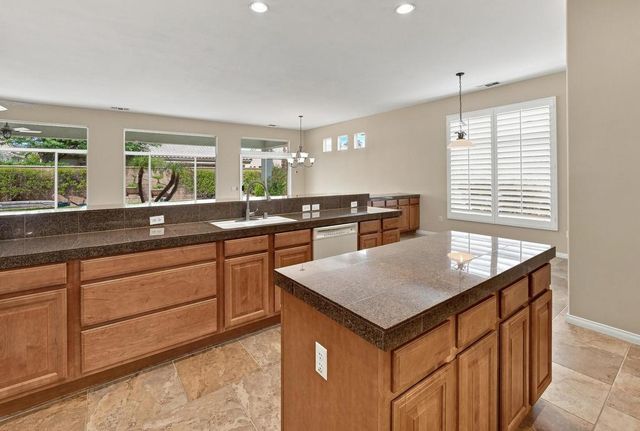 35148 Minuet Drive, Palm Desert, CA 92211