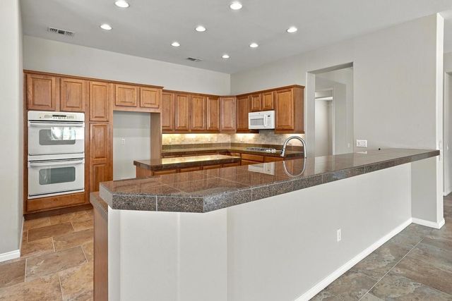 35148 Minuet Drive, Palm Desert, CA 92211