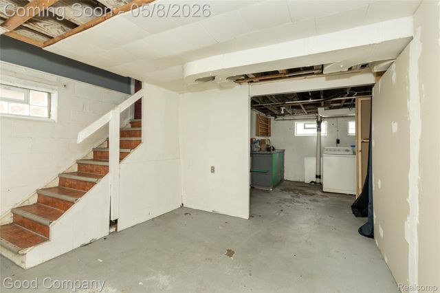 15223 Thomas Avenue, Allen Park, MI 48101