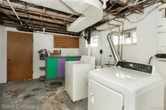 15223 Thomas Avenue, Allen Park, MI 48101