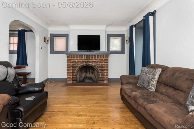 15223 Thomas Avenue, Allen Park, MI 48101