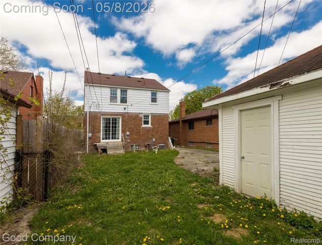 15223 Thomas Avenue, Allen Park, MI 48101