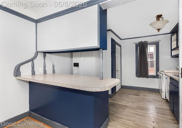 15223 Thomas Avenue, Allen Park, MI 48101