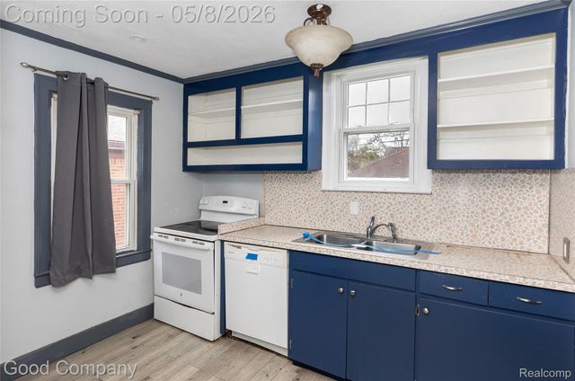 15223 Thomas Avenue, Allen Park, MI 48101